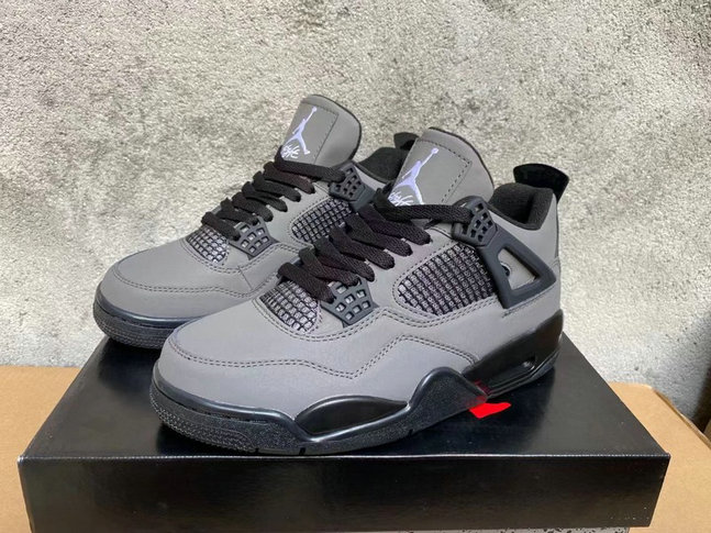 Air Jordan 4