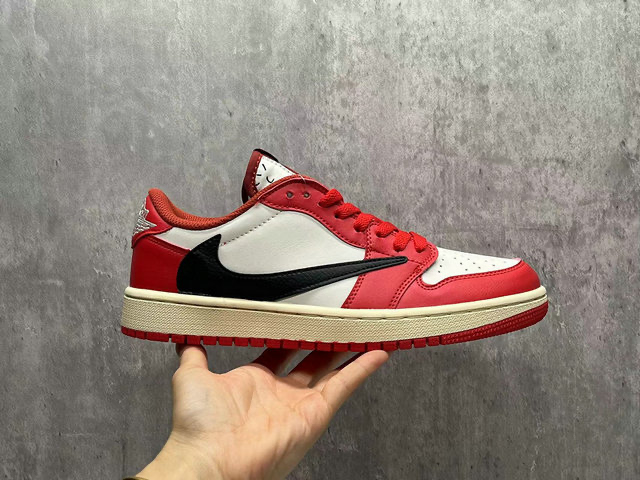 Air Jordan 1 Low Travis Scott