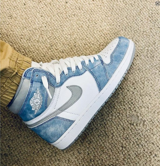 Air Jordan 1