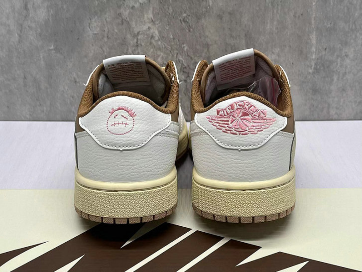 Air Jordan 1 Low