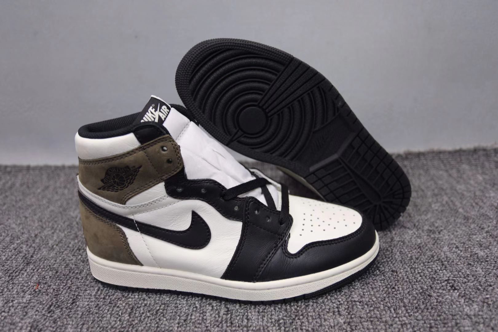 Air Jordan 1