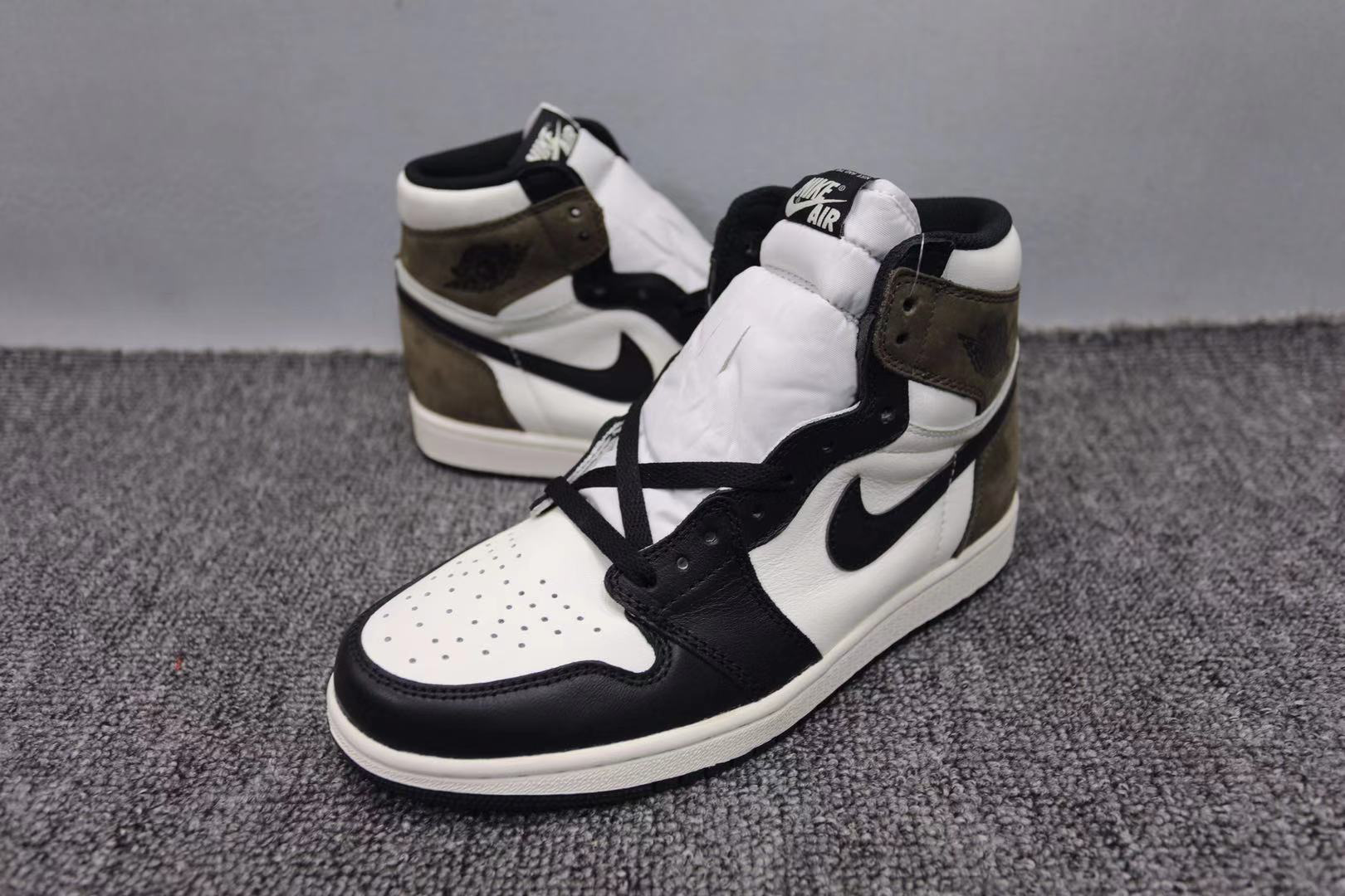 Air Jordan 1