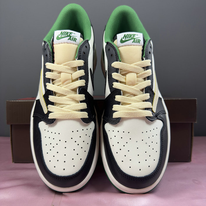 Air Jordan 1 Low Travis Scott