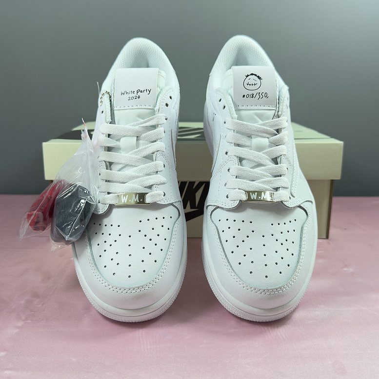 Air Jordan 1 Low Travis Scott