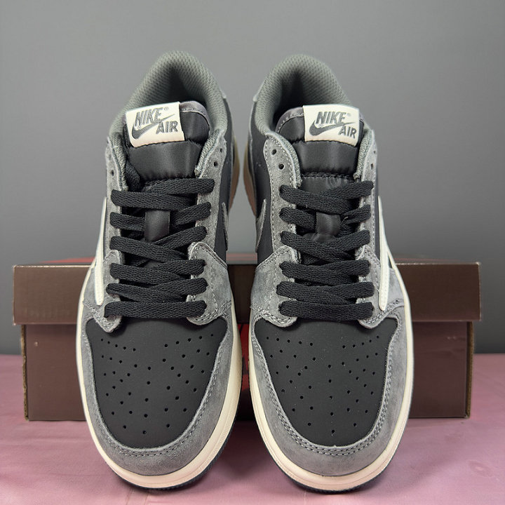 Air Jordan 1 Low Travis Scott