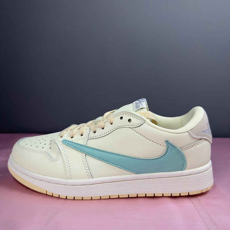Air Jordan 1 Low Travis Scott