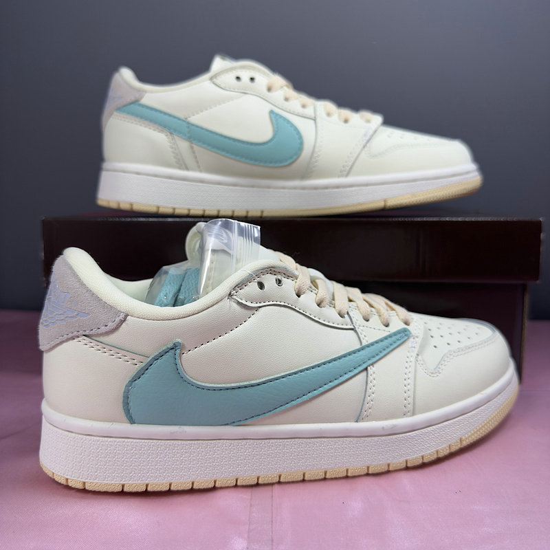 Air Jordan 1 Low Travis Scott