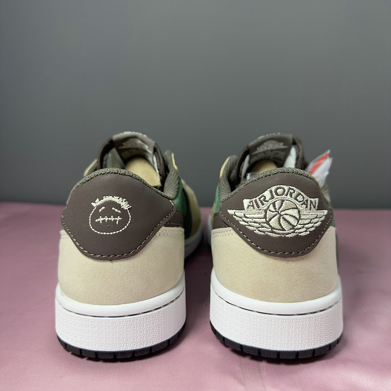 Air Jordan 1 Low Travis Scott