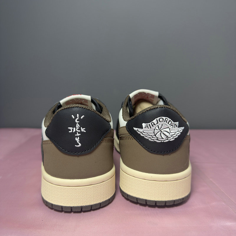 Air Jordan 1 Low Travis Scott
