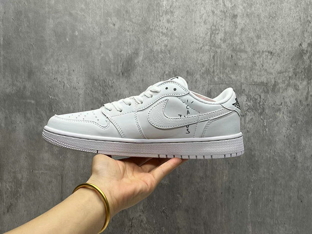 Air Jordan 1 Low Travis Scott