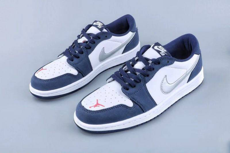 Air Jordan 1 Low