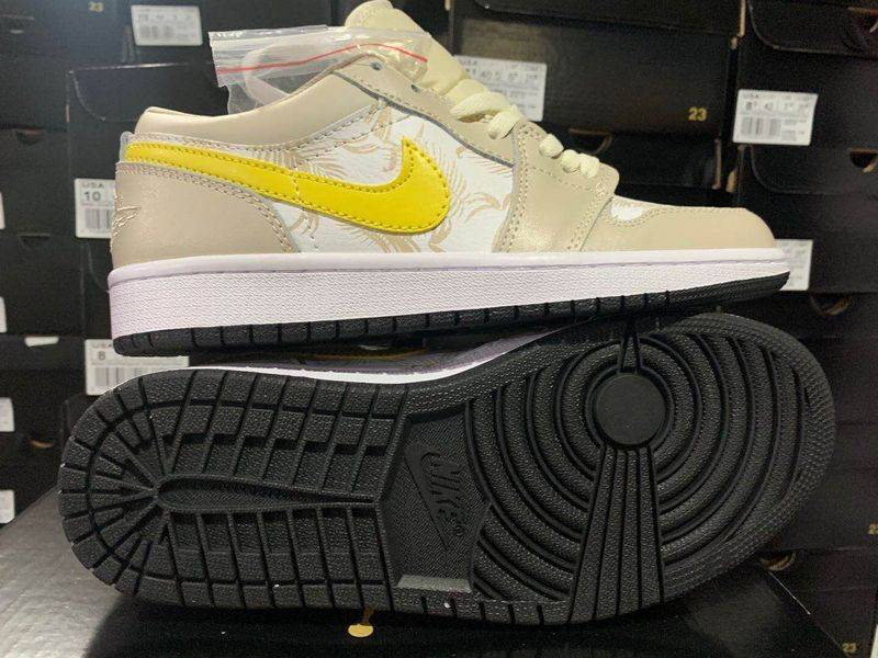 Air Jordan 1 Low