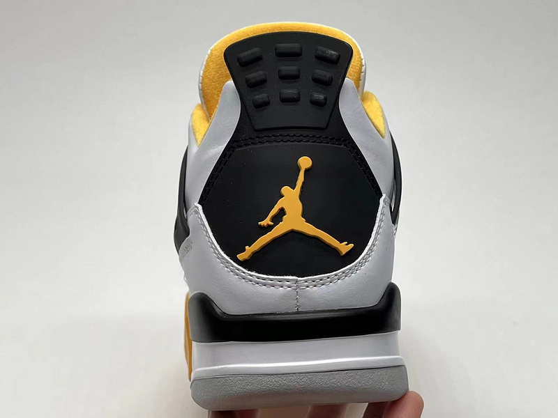 Air Jordan 4