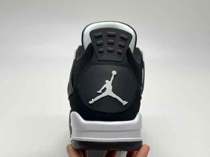 Air Jordan 4