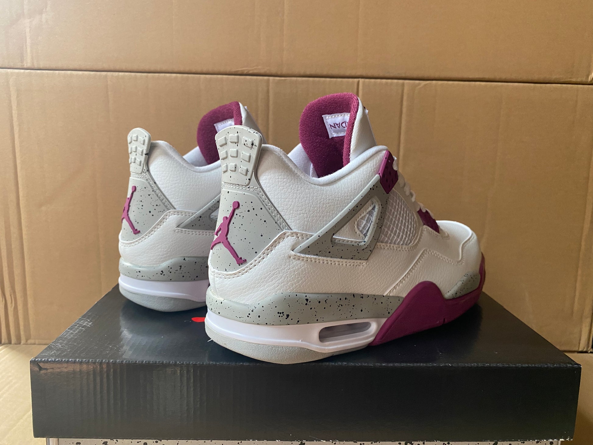 Air Jordan 4