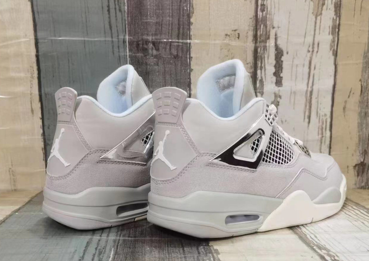 Air Jordan 4