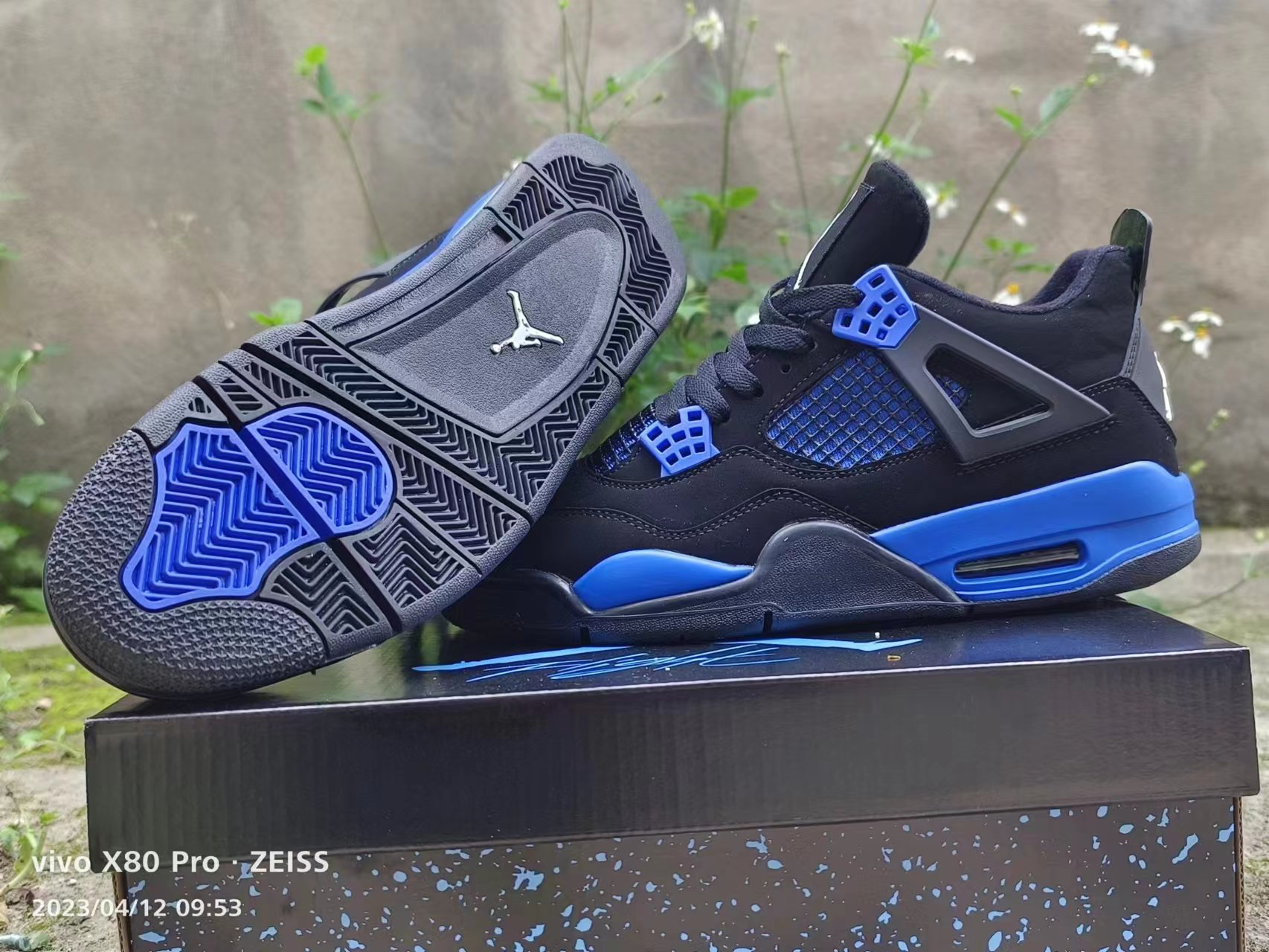 Air Jordan 4