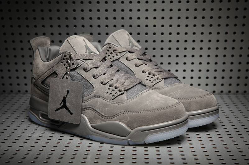 Air Jordan 4