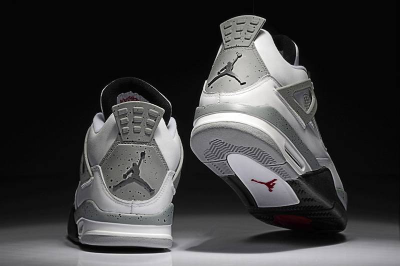 Air Jordan 4