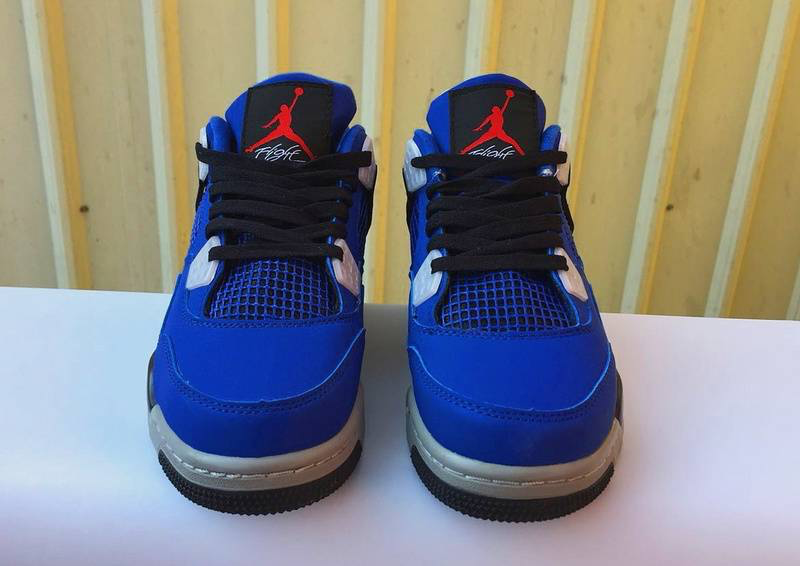 Air Jordan 4