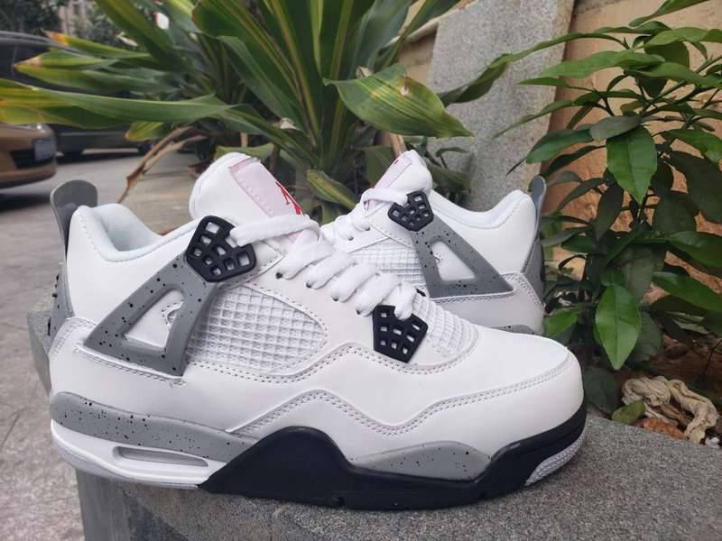 Air Jordan 4