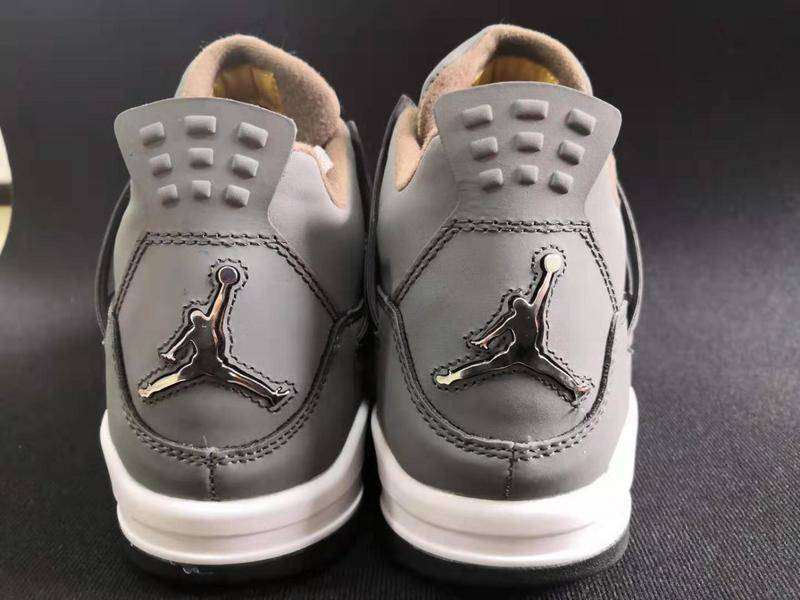 Air Jordan 4