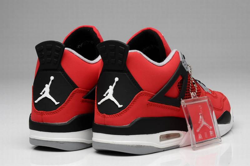 Air Jordan 4
