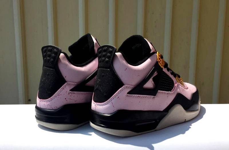 Air Jordan 4