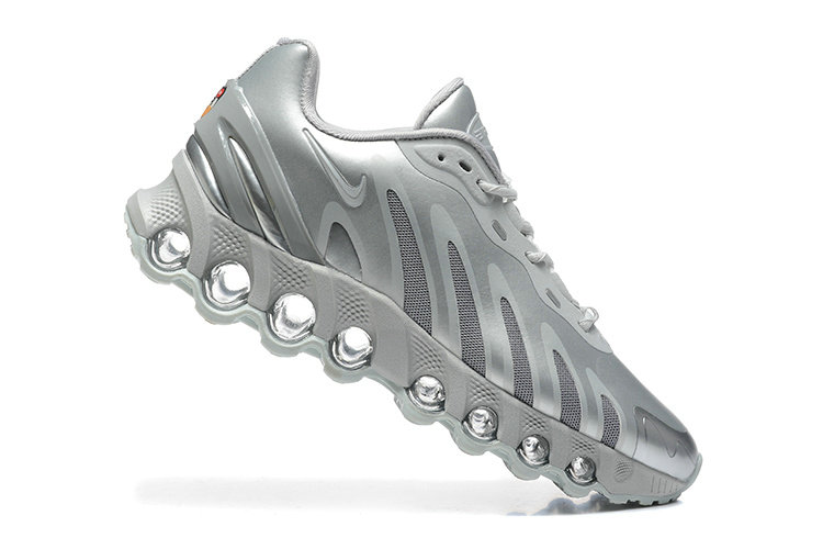 Nike DN8