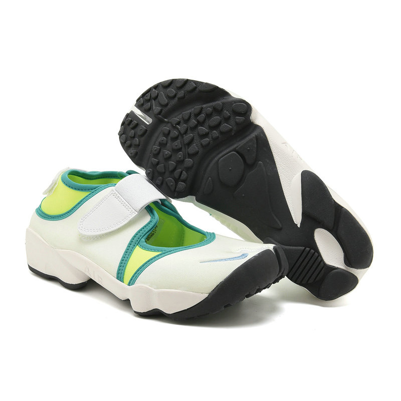 Nike AIR RIFT