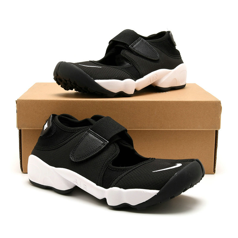 Nike AIR RIFT