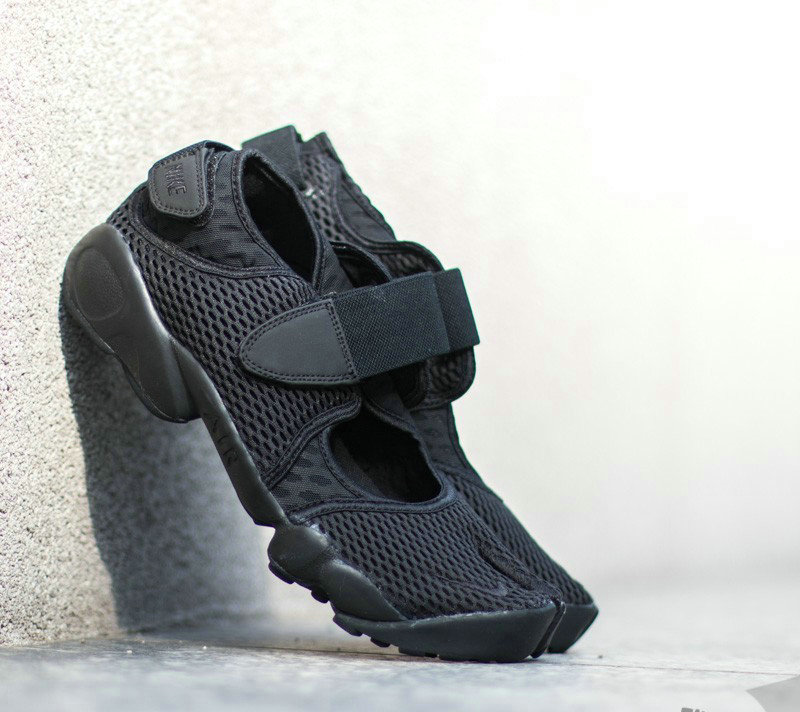 Nike AIR RIFT