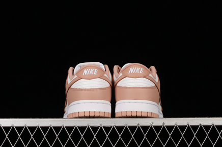 Nike Dunk SB