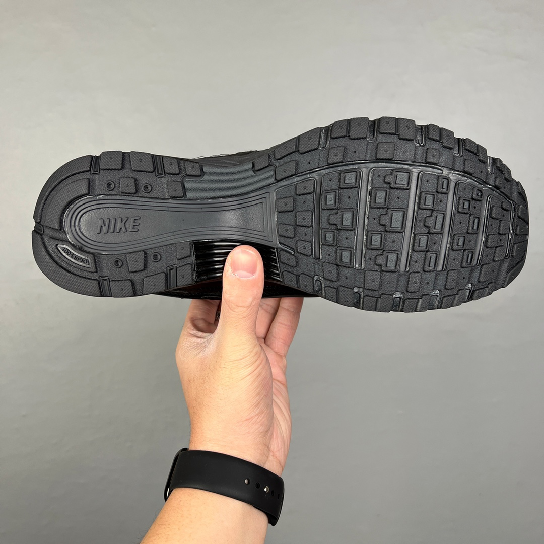 Nike P6000