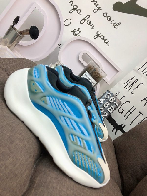 Adidas Yeezy Boost 700 V3