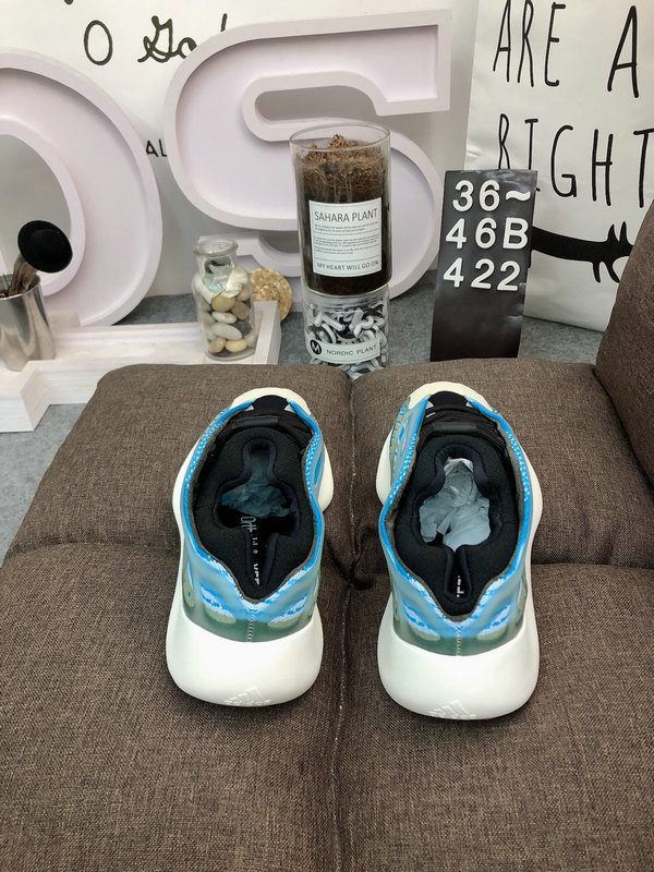 Adidas Yeezy Boost 700 V3