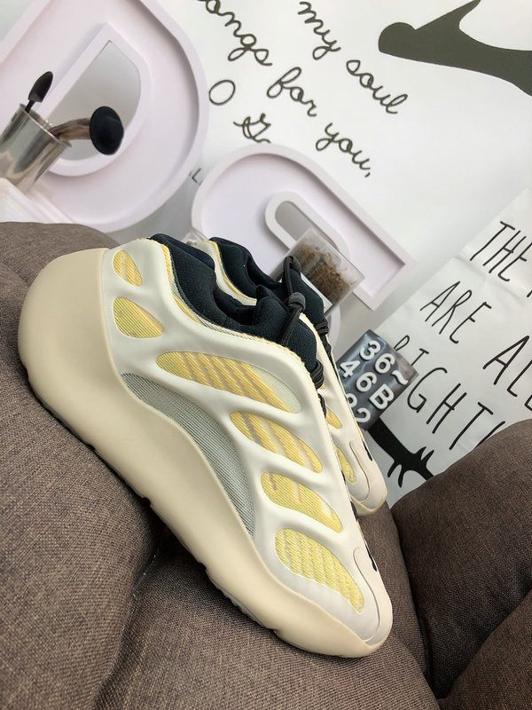 Adidas Yeezy Boost 700 V3
