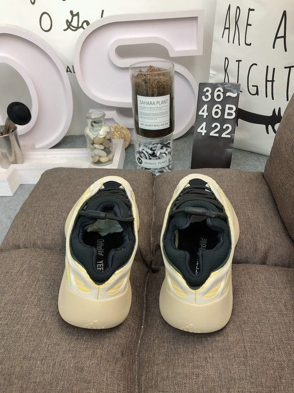 Adidas Yeezy Boost 700 V3