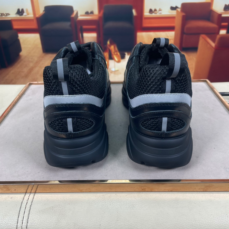 Dior B22