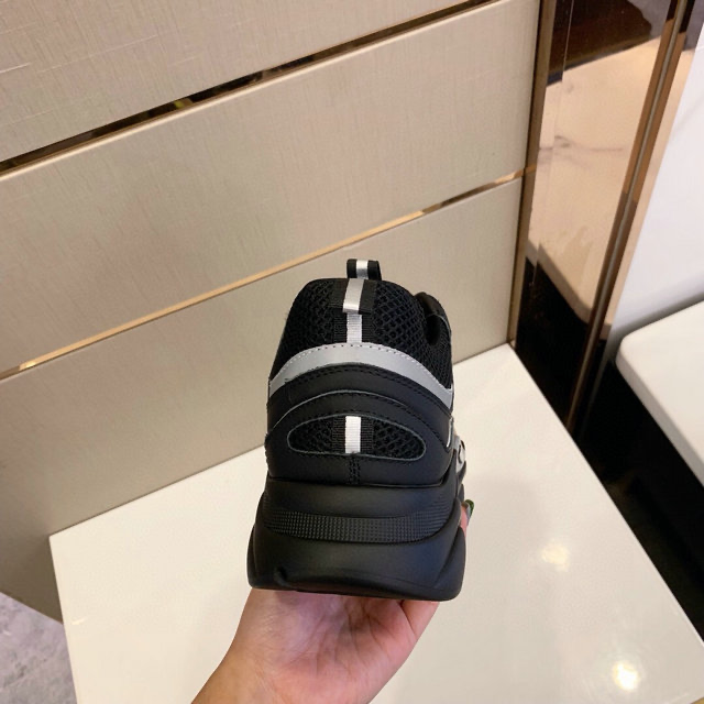 Dior B22