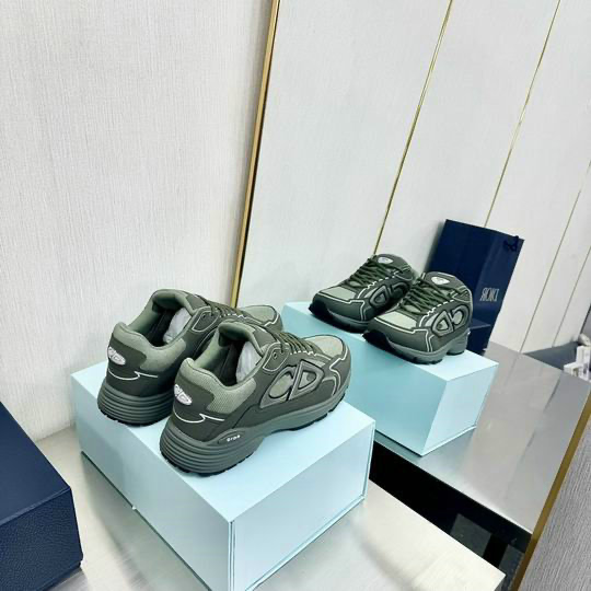 Dior B30