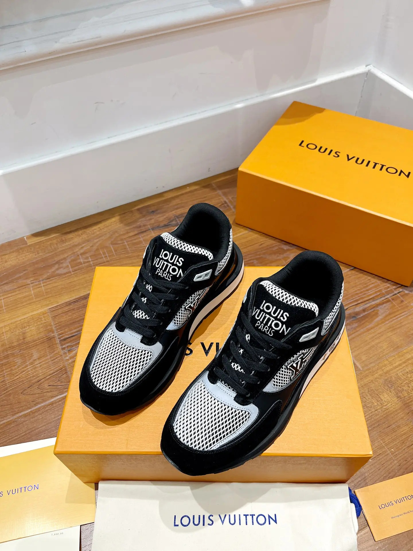 Louis Vuitton Run Away
