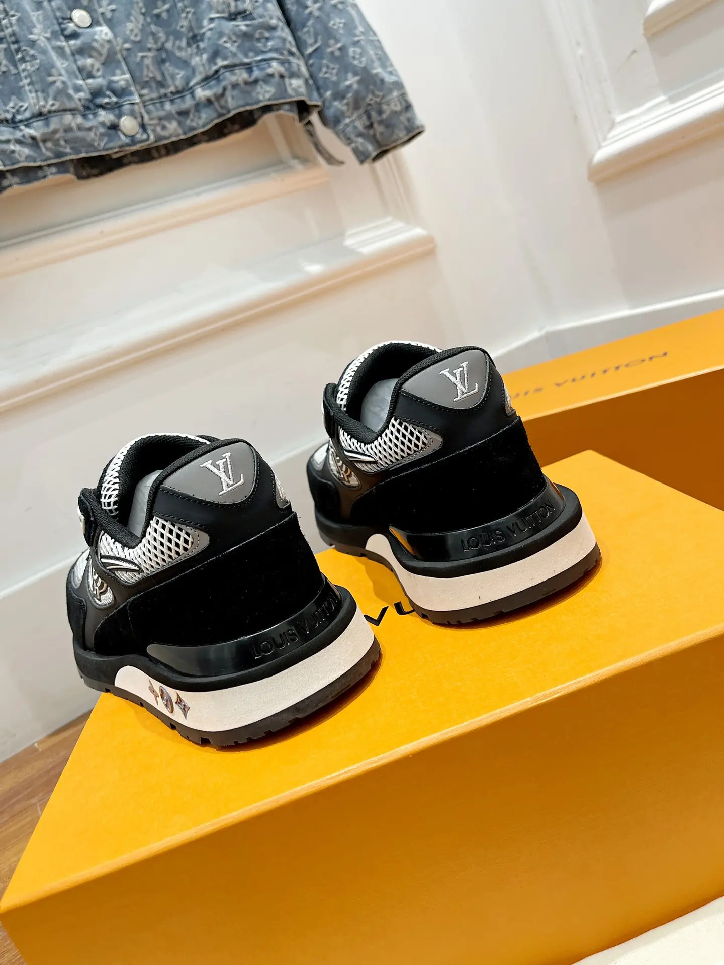 Louis Vuitton Run Away